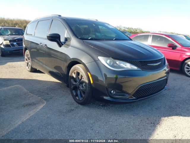 chrysler pacifica 2019 2c4rc1eg8kr714641