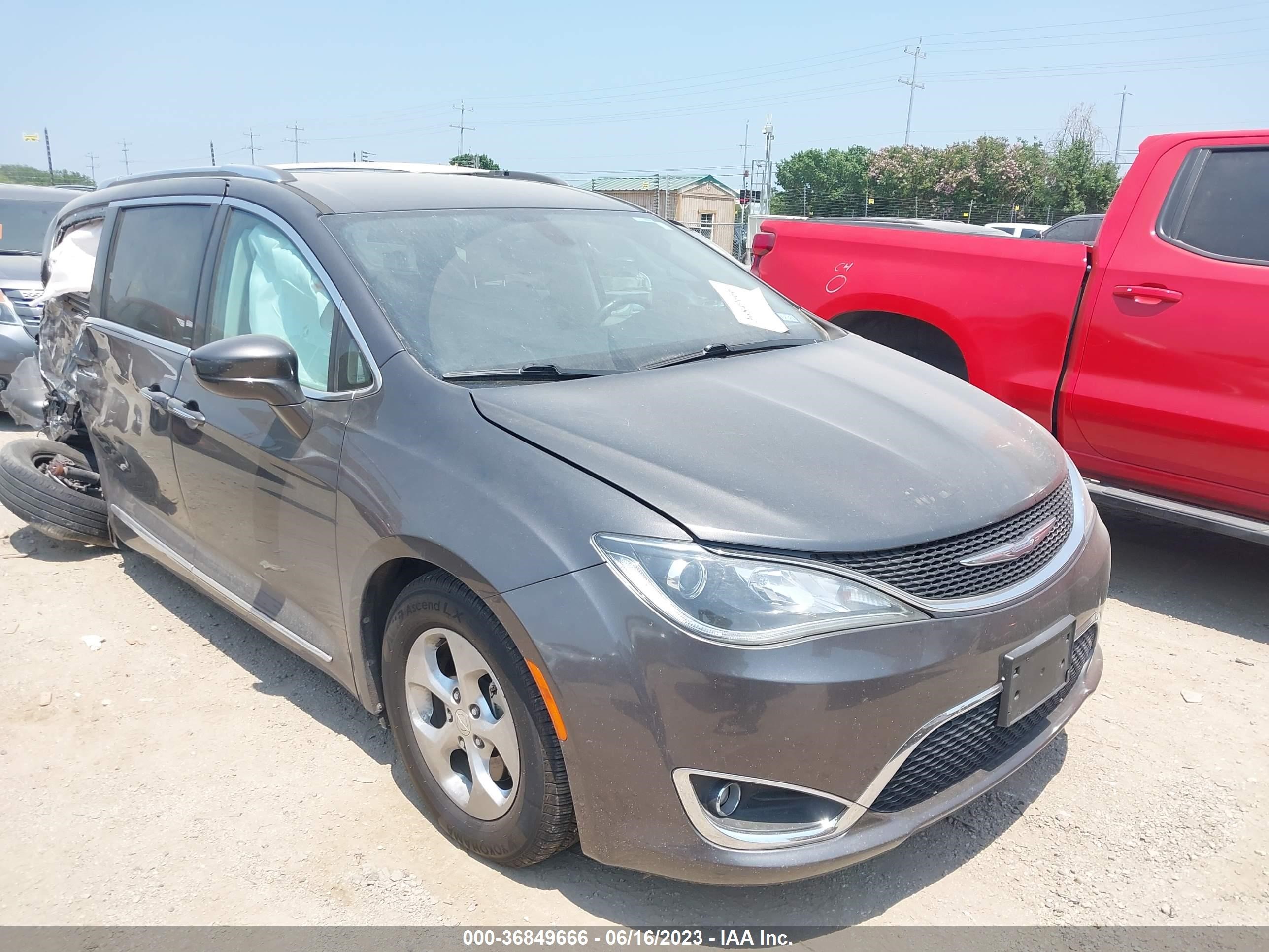 chrysler pacifica 2017 2c4rc1eg9hr579159