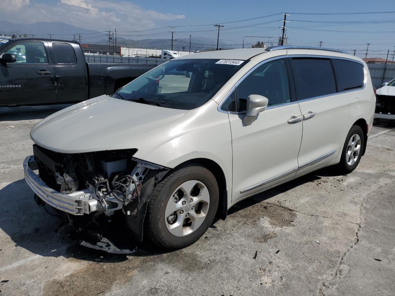 chrysler pacifica 2017 2c4rc1eg9hr684123