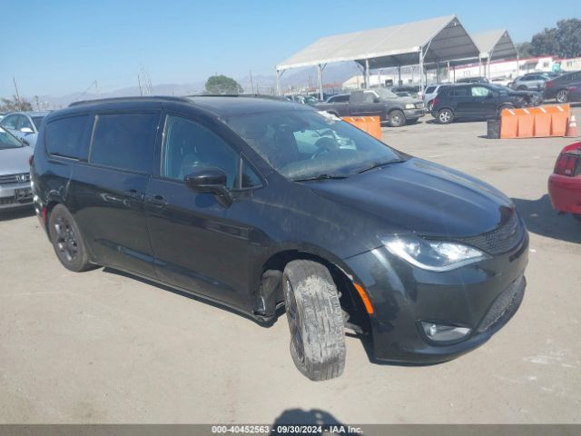 chrysler pacifica 2018 2c4rc1eg9jr351653