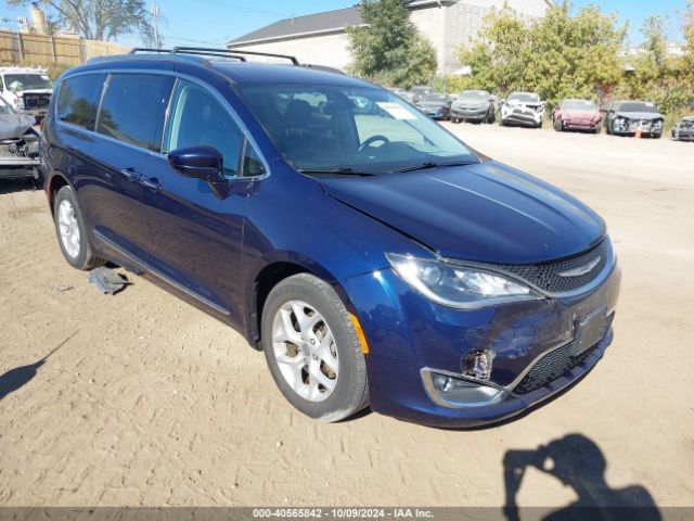 chrysler pacifica 2017 2c4rc1egxhr577081