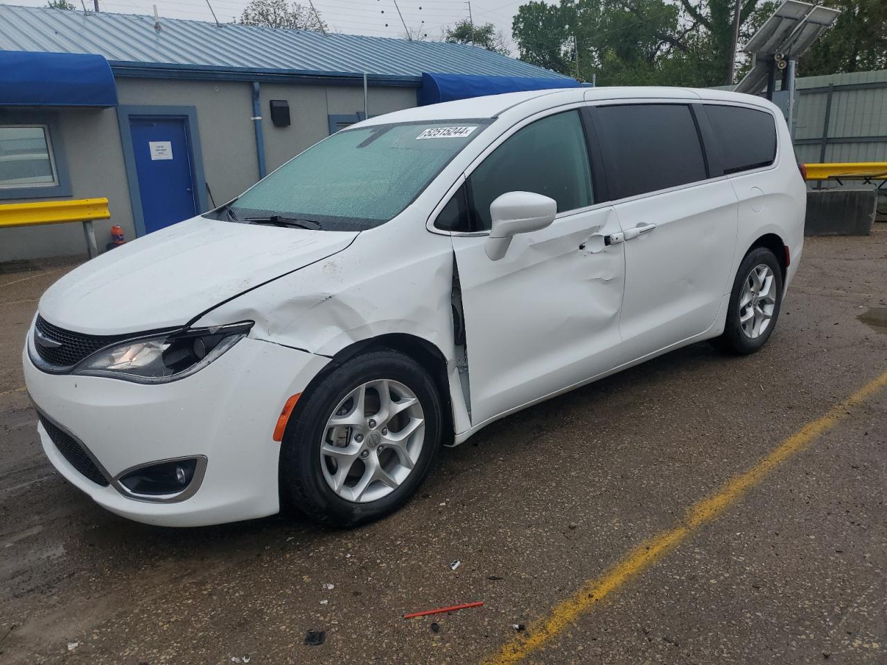 chrysler pacifica 2018 2c4rc1fg0jr198076