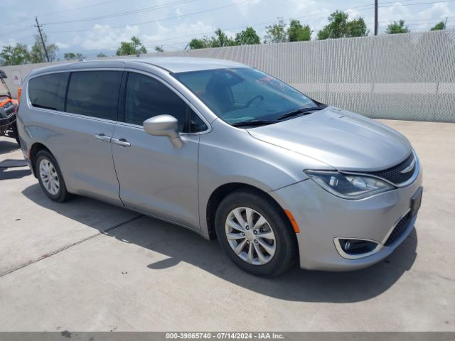 chrysler pacifica 2018 2c4rc1fg0jr279854