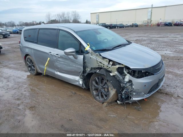 chrysler pacifica 2020 2c4rc1fg0lr145431