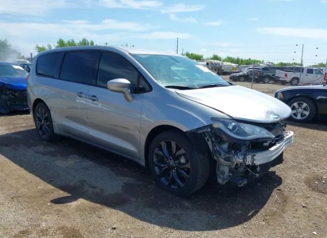 chrysler pacifica 2018 2c4rc1fg1jr357817