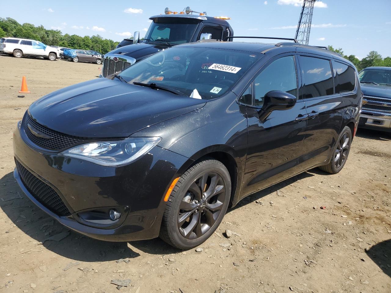 chrysler pacifica 2019 2c4rc1fg1kr703740