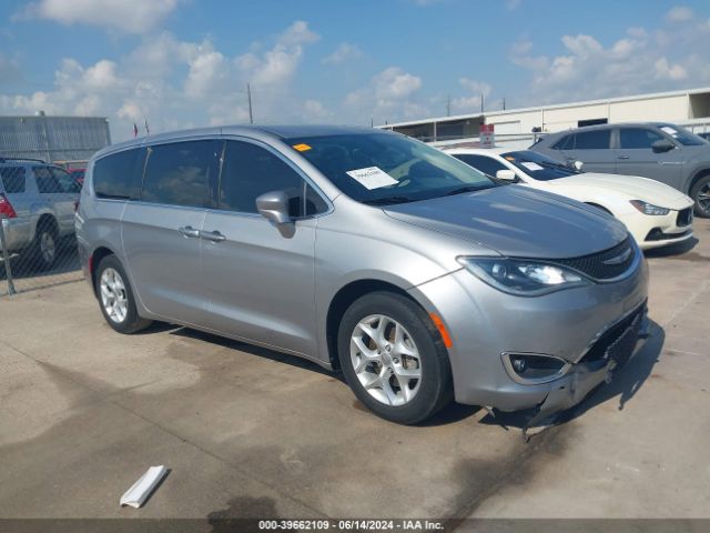 chrysler pacifica 2018 2c4rc1fg4jr109982