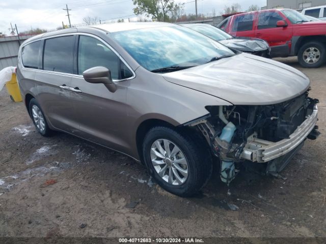 chrysler pacifica 2018 2c4rc1fg4jr163556