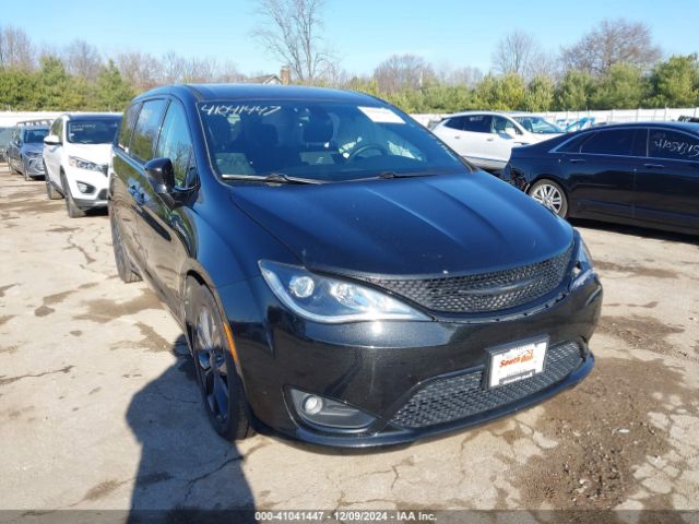 chrysler pacifica 2019 2c4rc1fg4kr593492