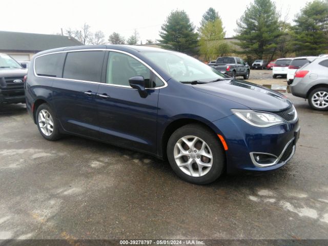 chrysler pacifica 2018 2c4rc1fg5jr235333