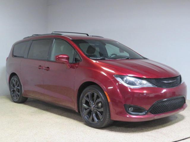 chrysler pacifica t 2018 2c4rc1fg5jr333889