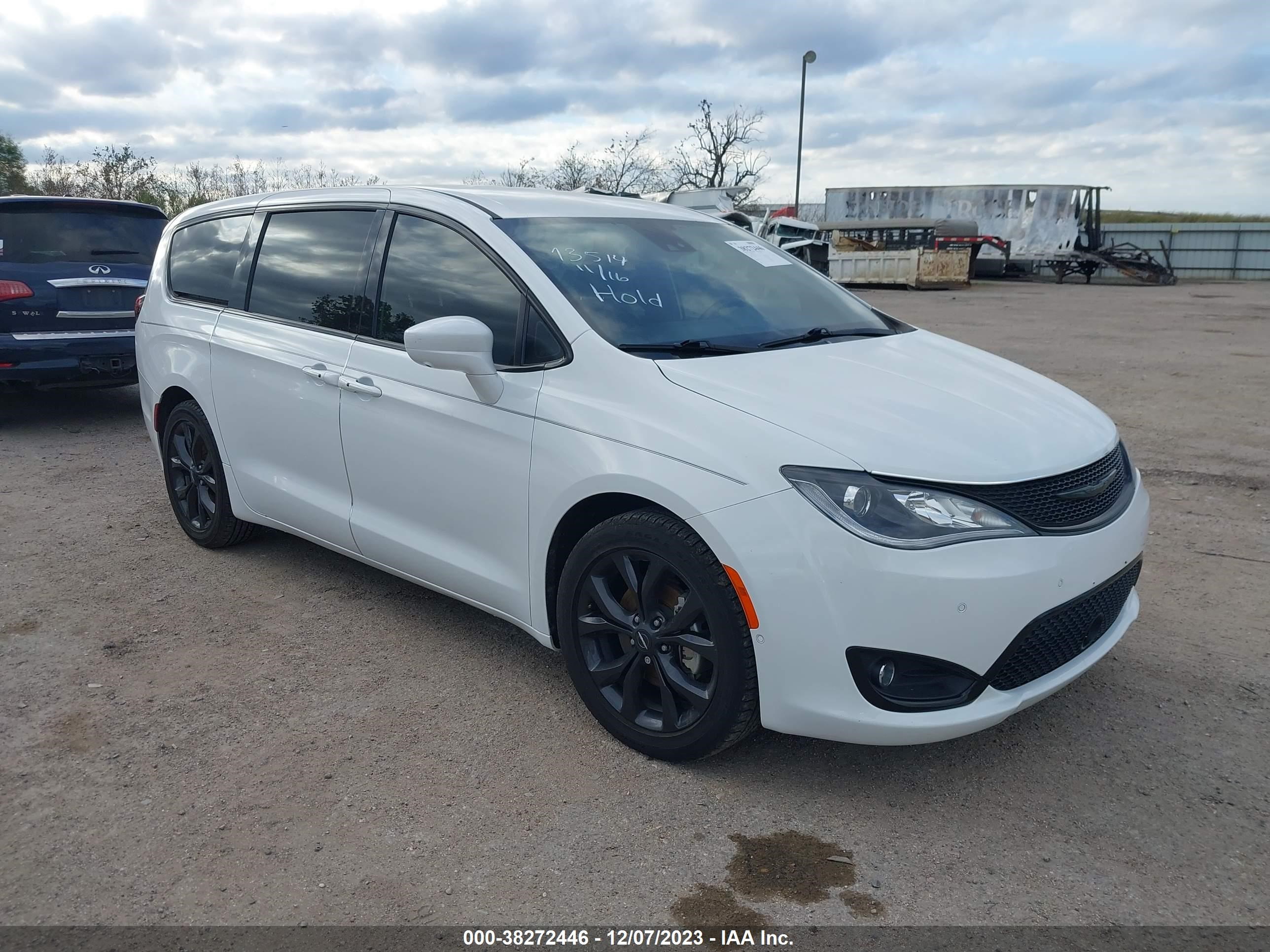 chrysler pacifica 2019 2c4rc1fg5kr733128