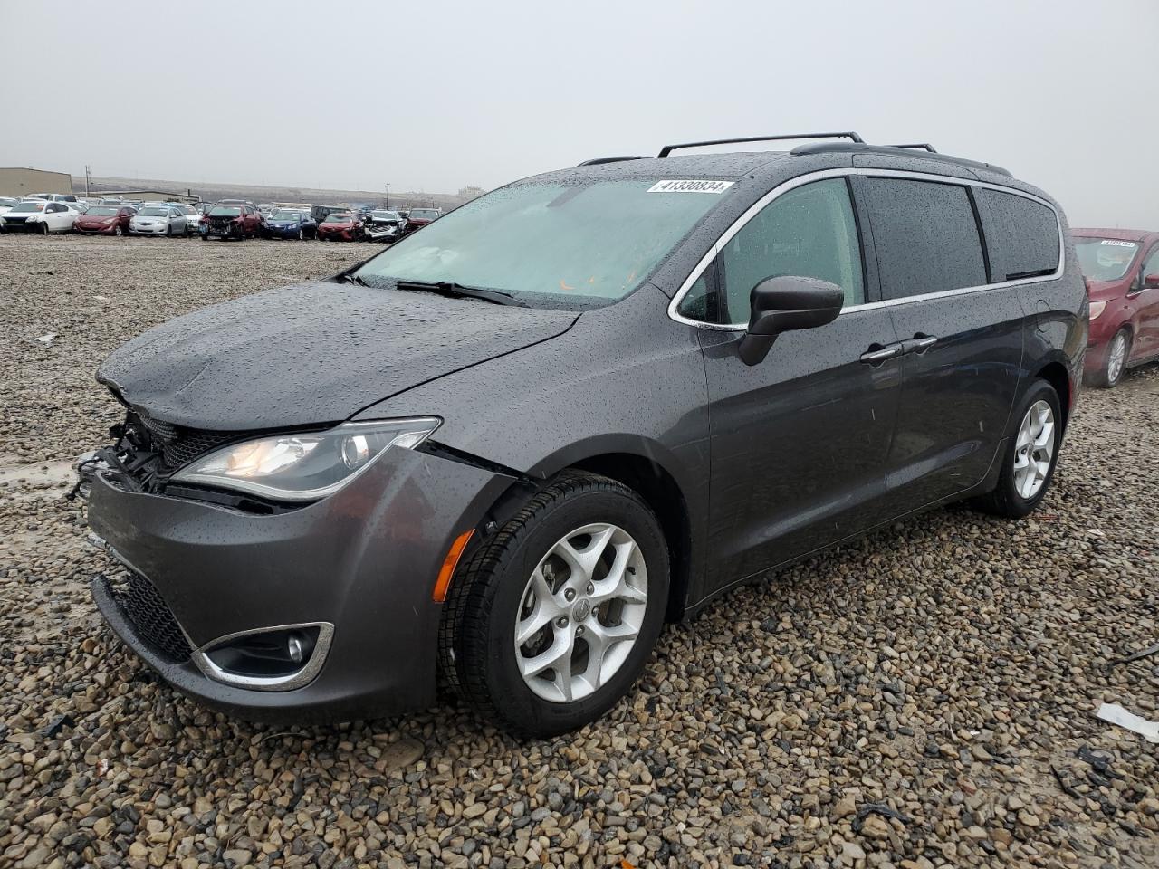 chrysler pacifica 2018 2c4rc1fg6jr102337