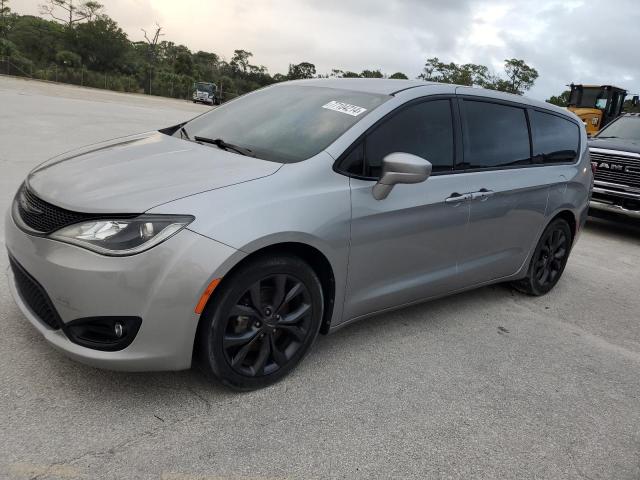 chrysler pacifica t 2018 2c4rc1fg6jr228150