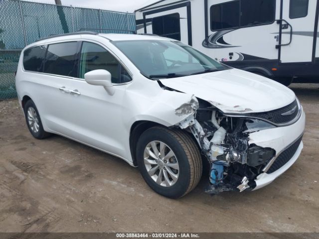 chrysler pacifica 2019 2c4rc1fg8kr588280