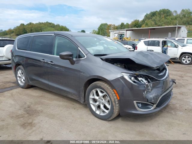 chrysler pacifica 2019 2c4rc1fg8kr666556