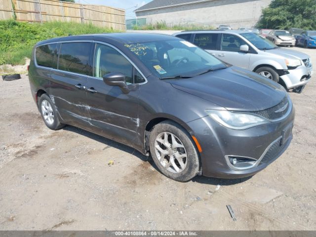 chrysler pacifica 2018 2c4rc1fg9jr157218