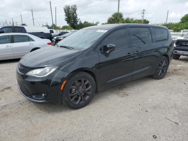 chrysler pacifica t 2019 2c4rc1fgxkr506923