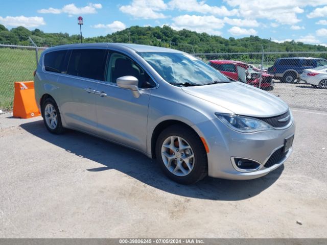 chrysler pacifica 2019 2c4rc1fgxkr588250