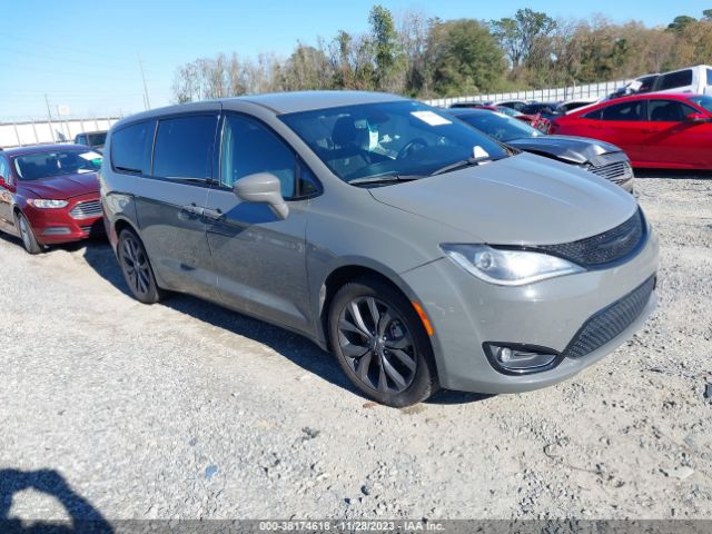 chrysler pacifica 2020 2c4rc1fgxlr242314