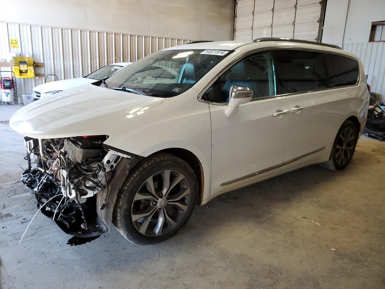 chrysler pacifica 2018 2c4rc1gg3jr125444