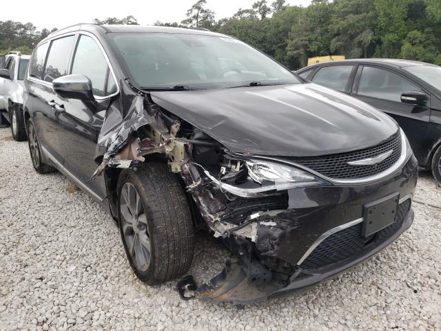 chrysler  2017 2c4rc1gg5hr670717