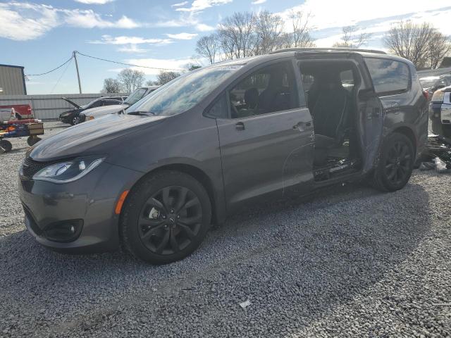 chrysler pacifica 2019 2c4rc1gg8kr652459