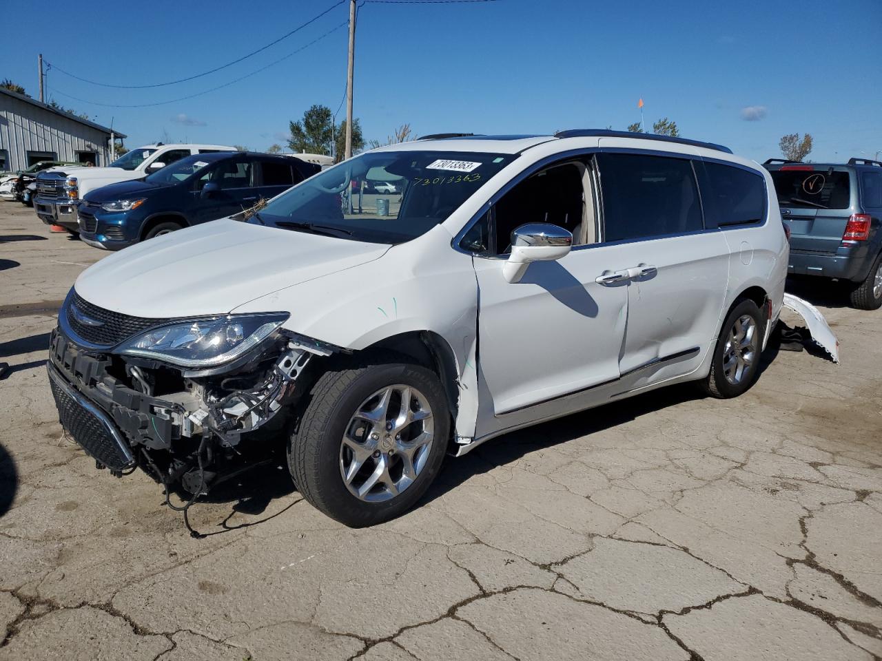 chrysler pacifica 2018 2c4rc1gg9jr314678