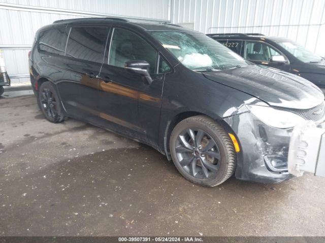 chrysler pacifica 2018 2c4rc1ggxjr157100