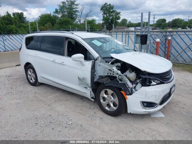 chrysler pacifica hybrid 2018 2c4rc1l72jr248268