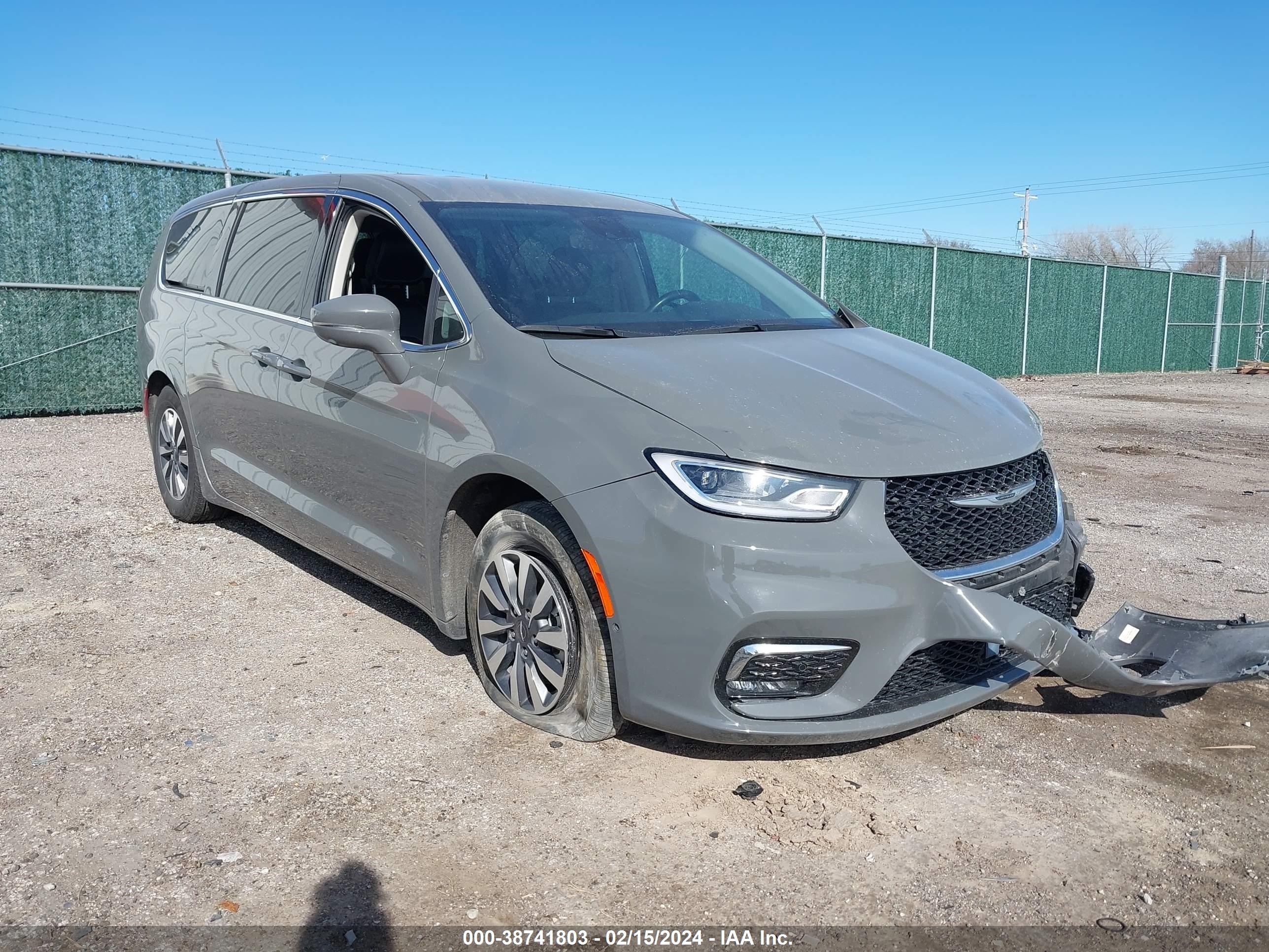 chrysler pacifica 2022 2c4rc1l76nr121044