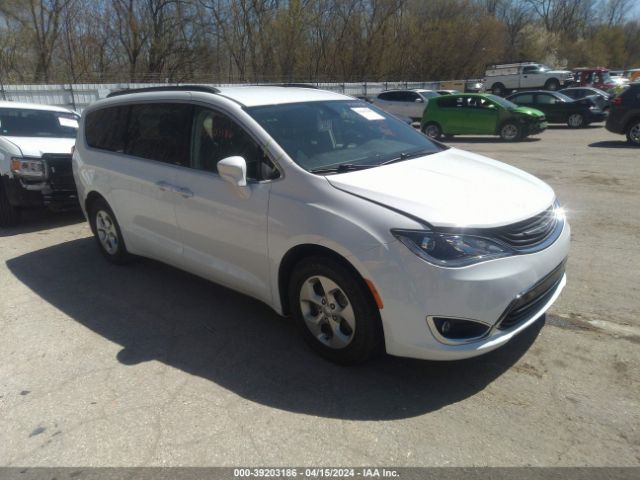 chrysler pacifica hybrid 2017 2c4rc1l77hr779072