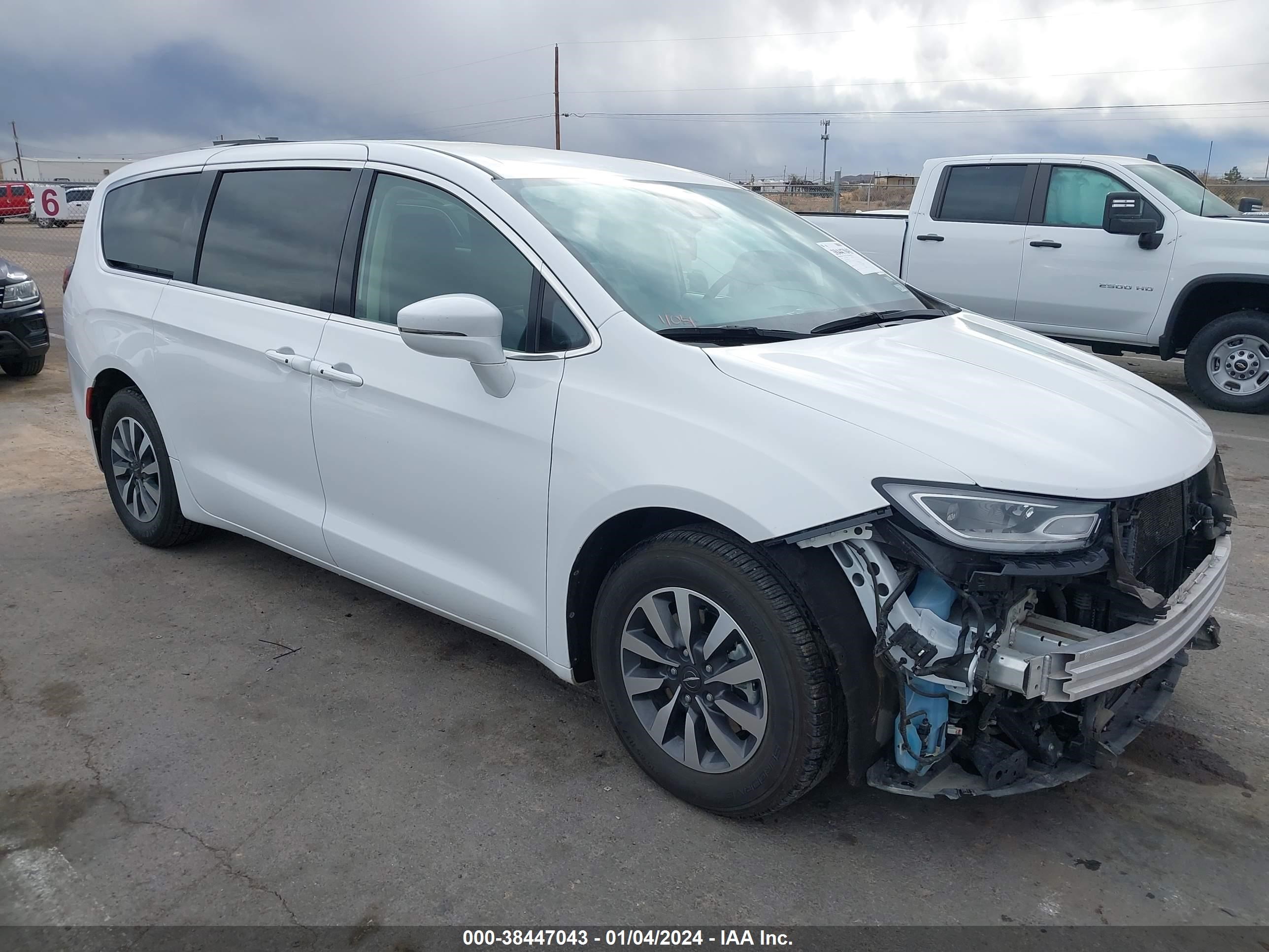 chrysler pacifica 2022 2c4rc1l79nr130272