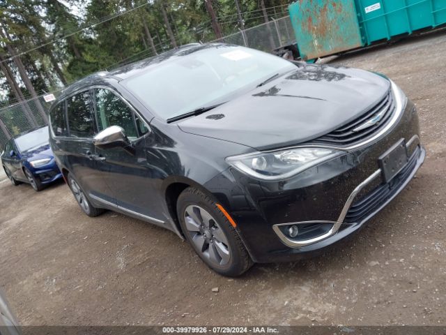 chrysler pacifica 2018 2c4rc1n73jr116228