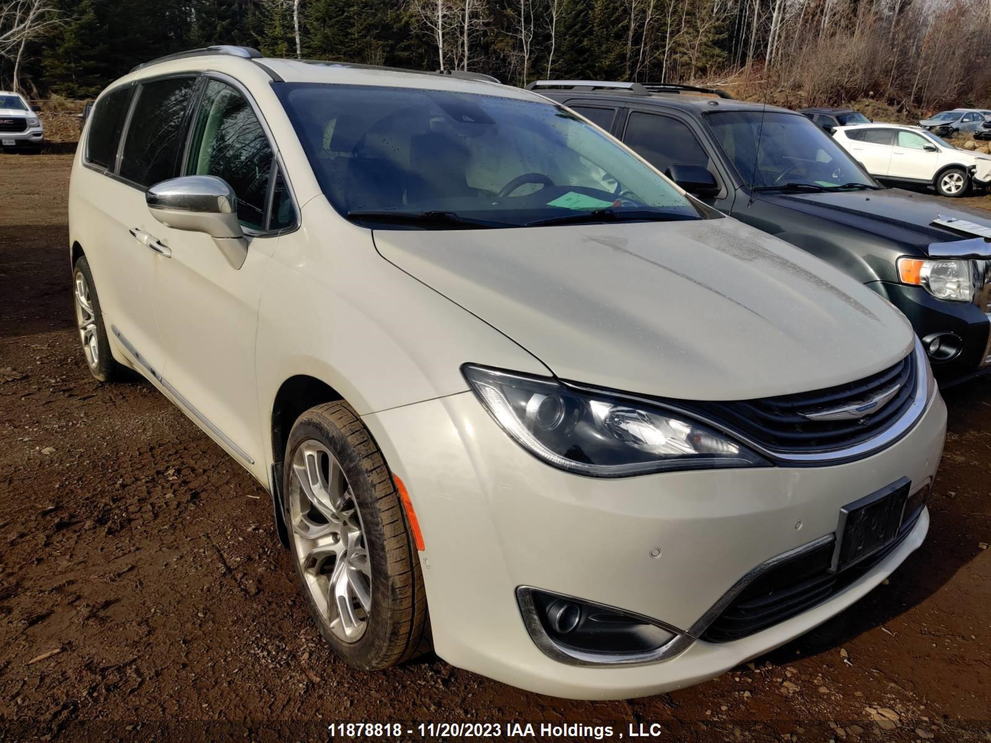 chrysler pacifica 2017 2c4rc1n77hr797715