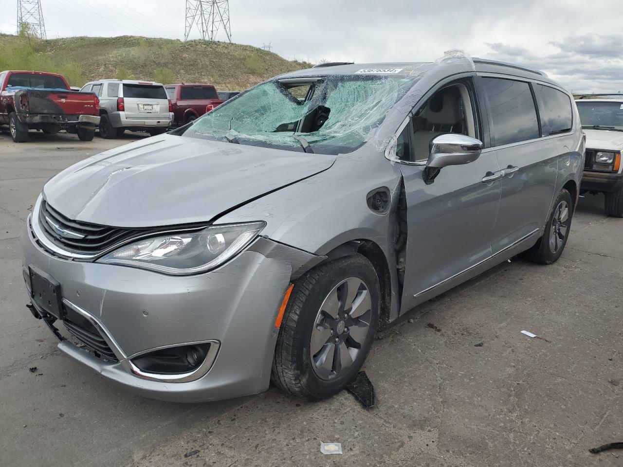 chrysler pacifica 2018 2c4rc1n7xjr118333