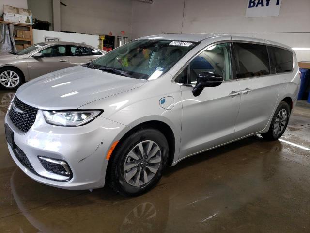 chrysler pacifica 2024 2c4rc1s70rr157111