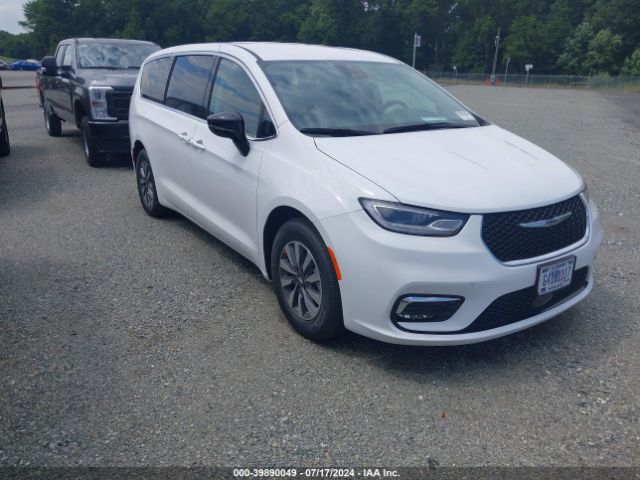 chrysler pacifica hybrid 2024 2c4rc1s70rr174295