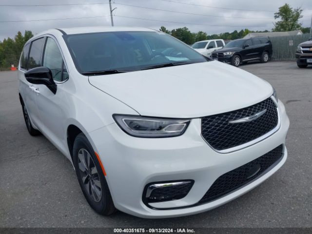 chrysler pacifica 2024 2c4rc1s71rr201990