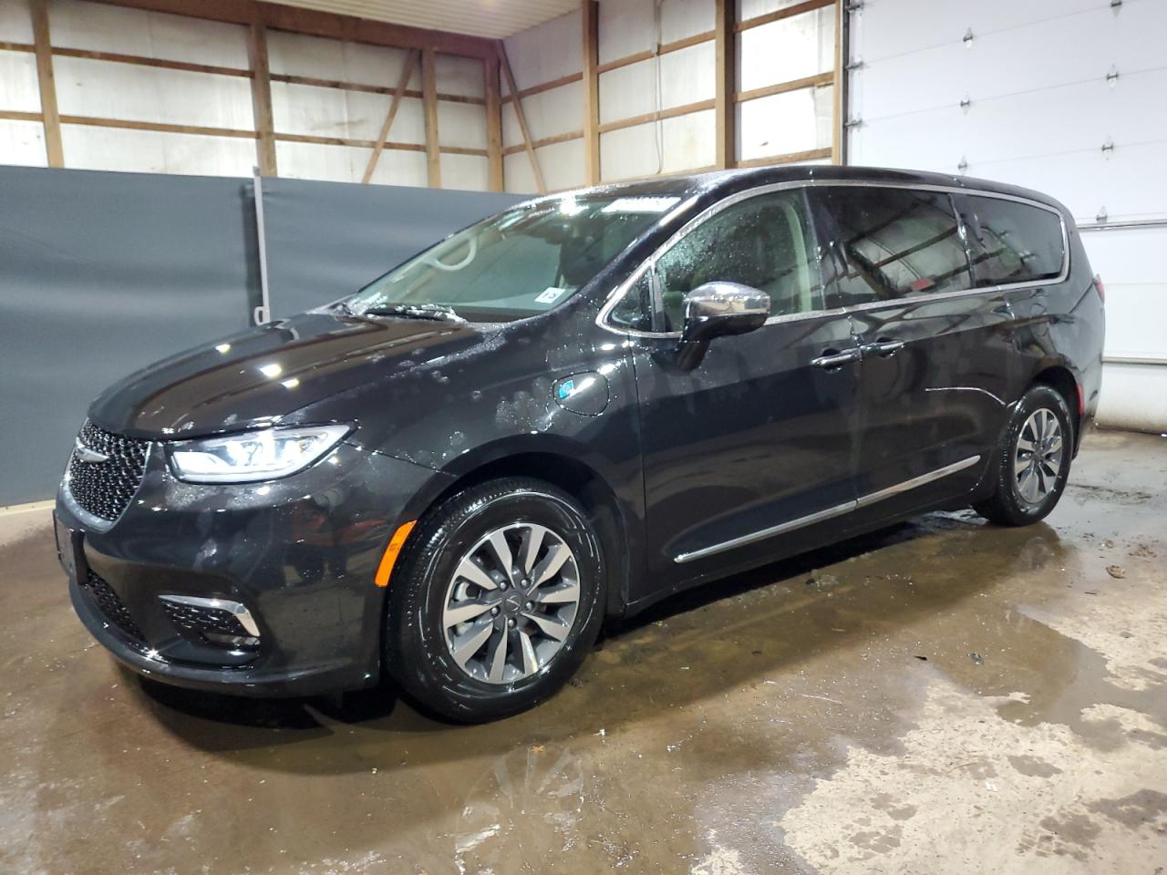 chrysler pacifica 2023 2c4rc1s74pr632711