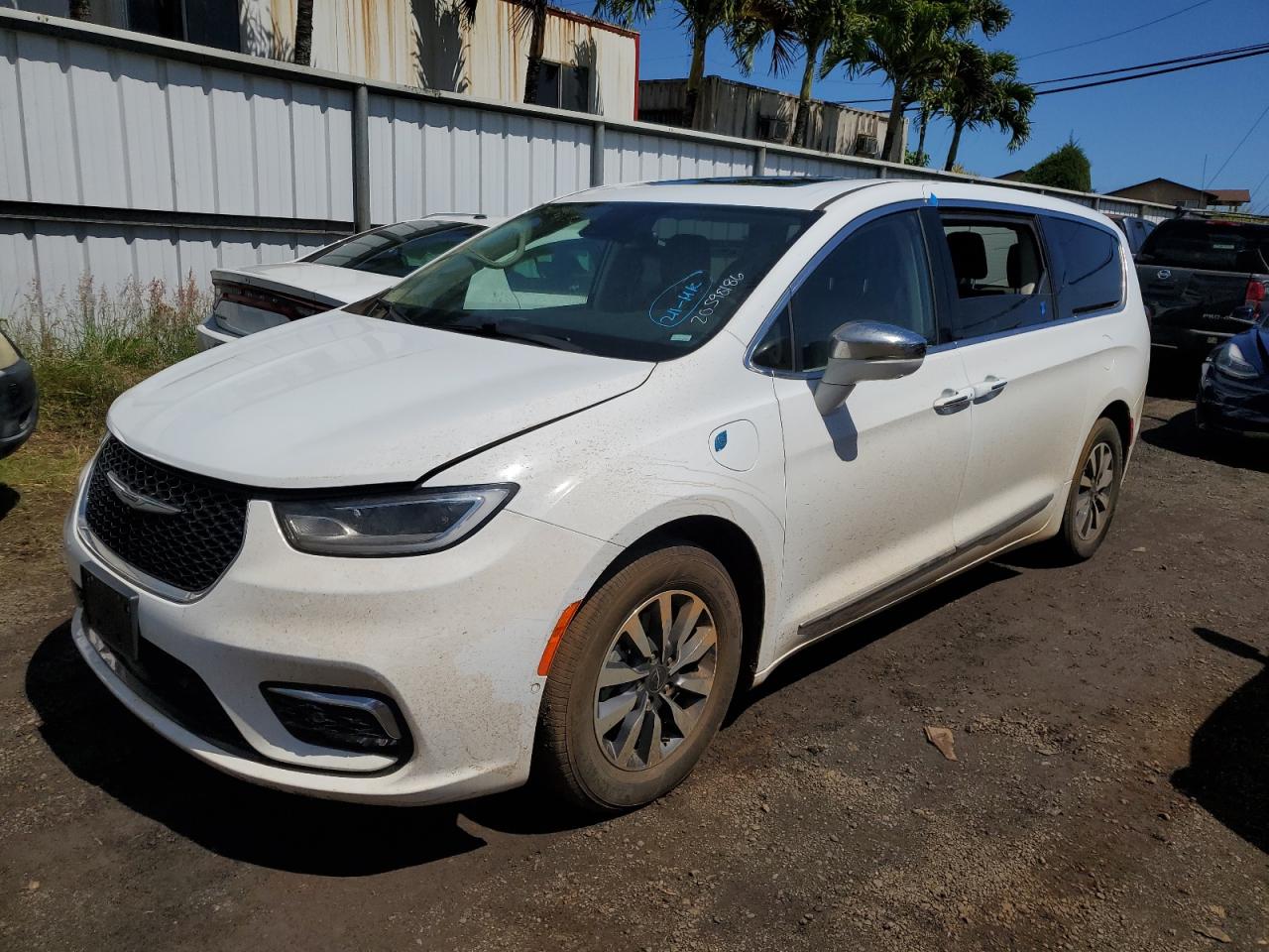 chrysler pacifica 2022 2c4rc1s77nr143801