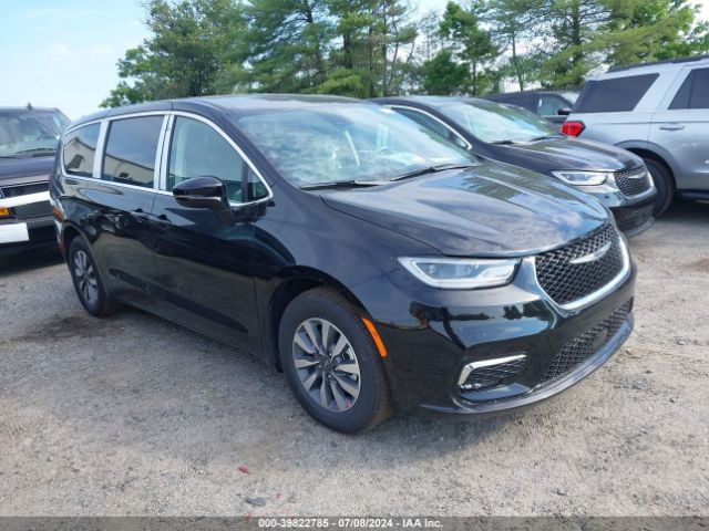 chrysler pacifica hybrid 2024 2c4rc1s77rr177727