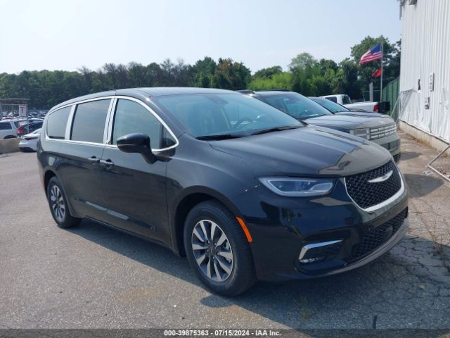 chrysler pacifica hybrid 2024 2c4rc1s79rr188289