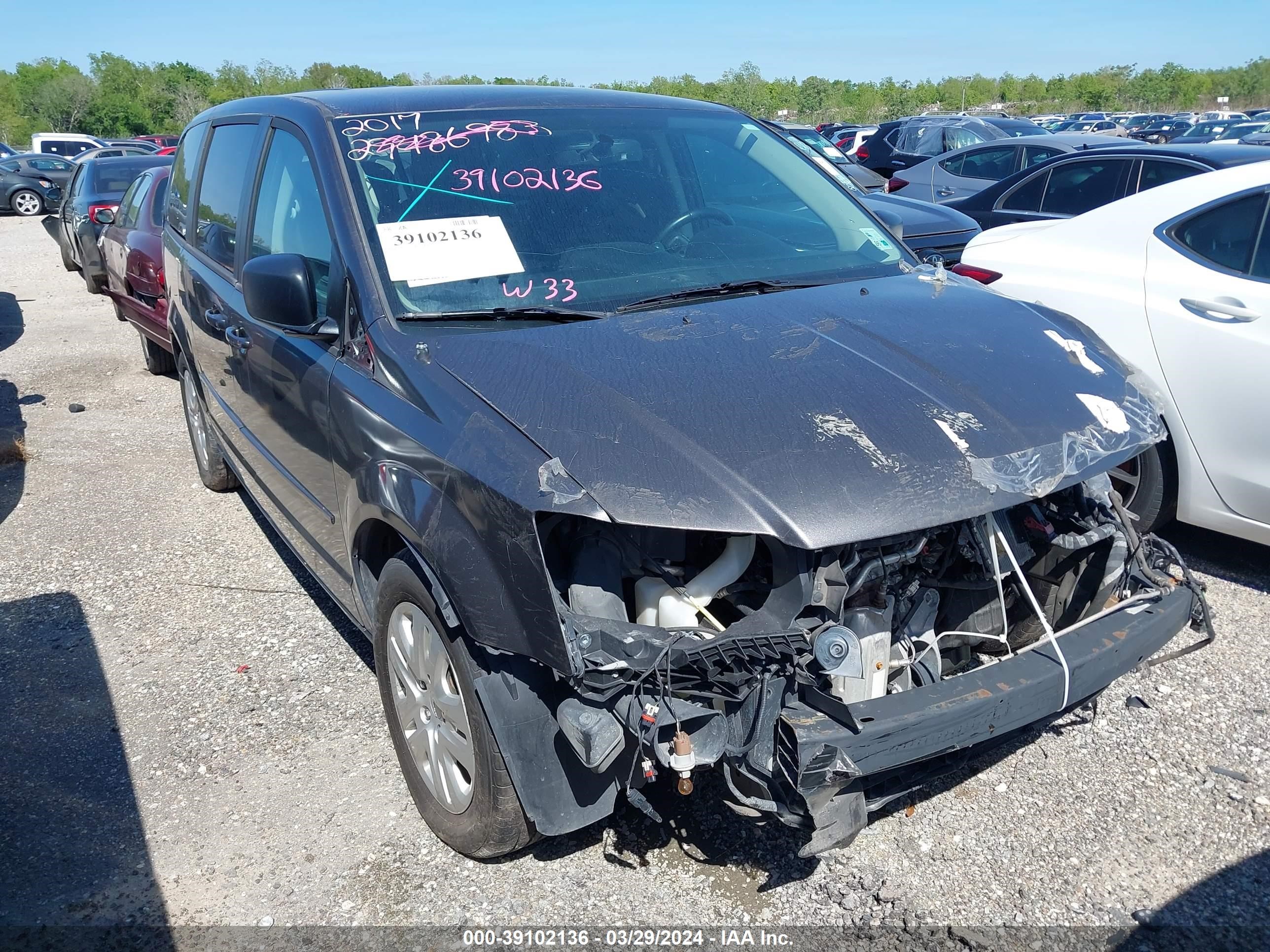 dodge caravan 2017 2c4rdgbg0hr844085