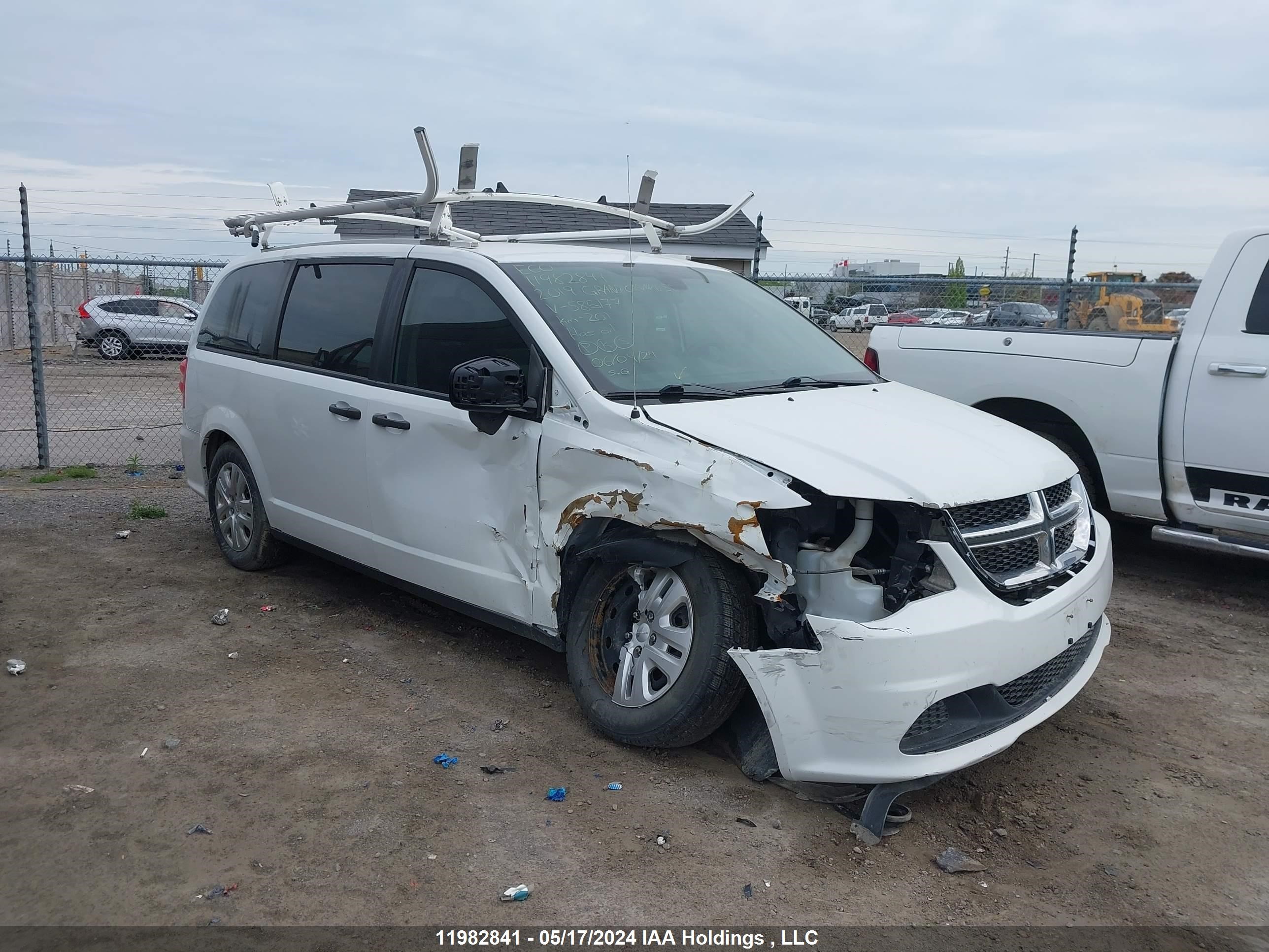 dodge caravan 2019 2c4rdgbg3kr585177