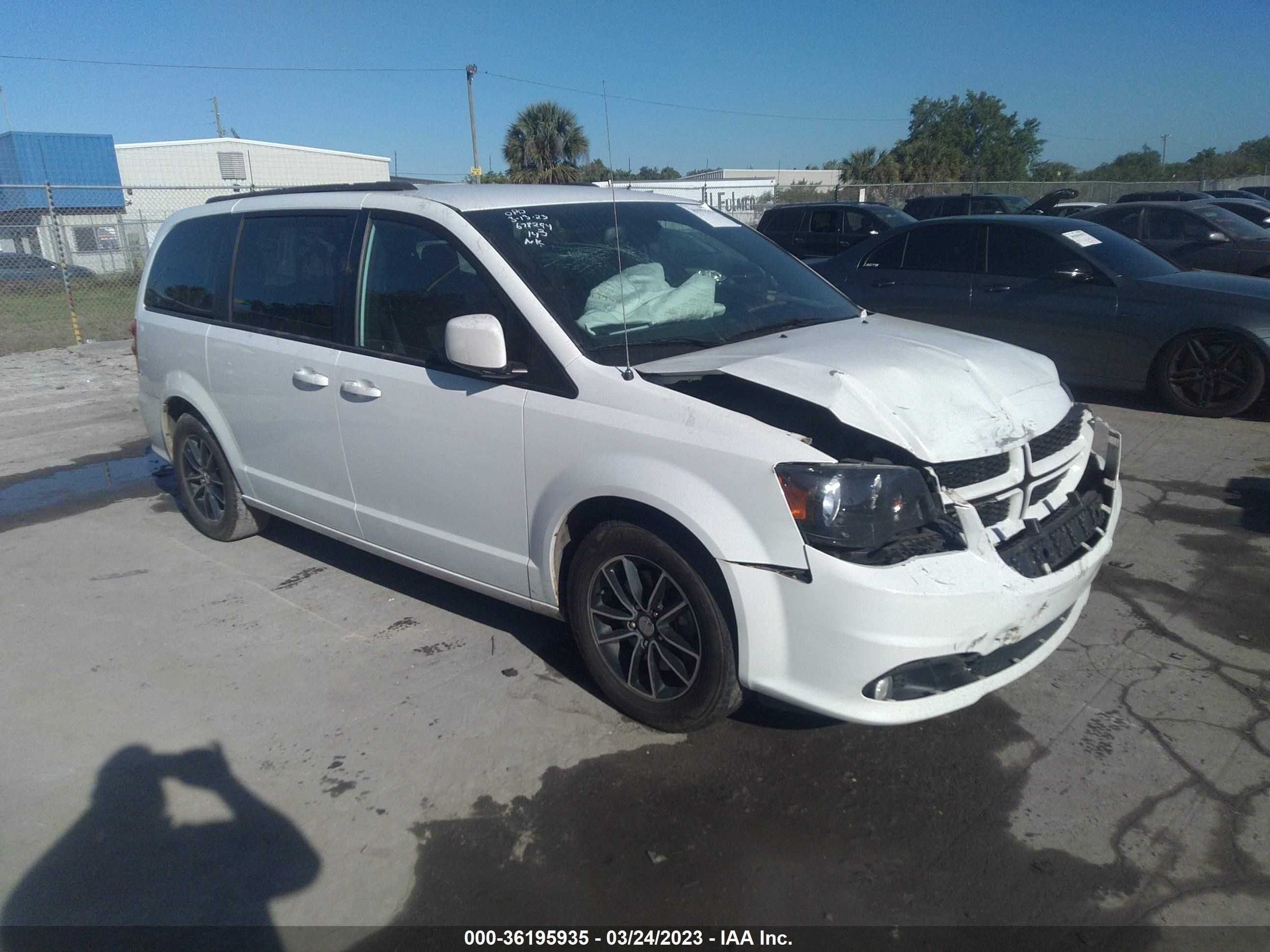 dodge caravan 2018 2c4rdgeg3jr335870