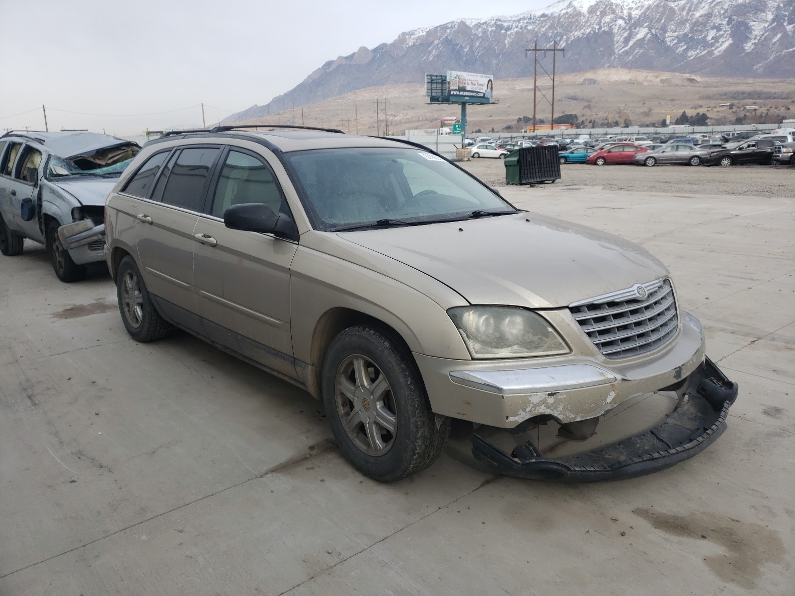 chrysler pacifica 2004 2c8gf68414r375705