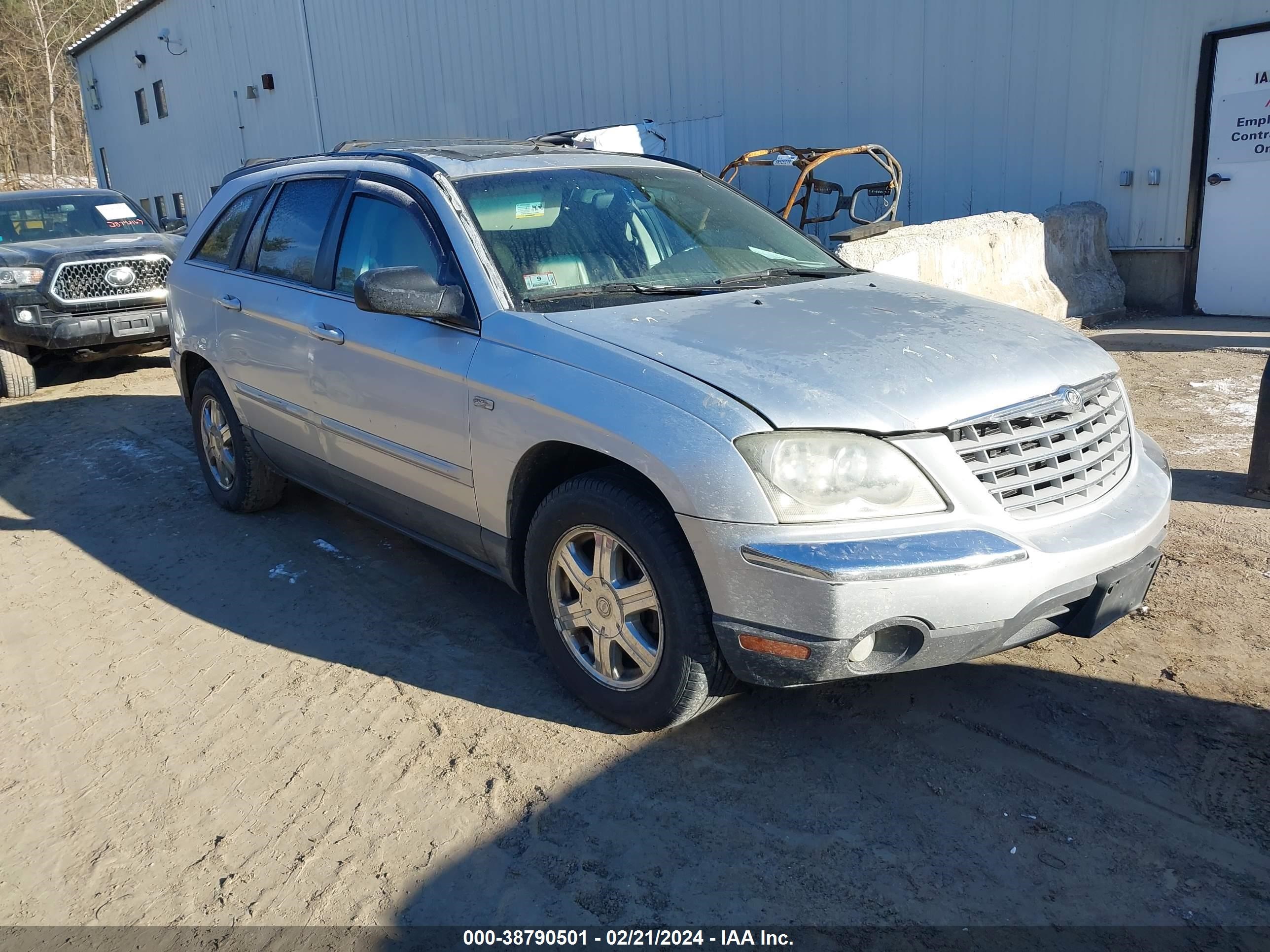 chrysler pacifica 2005 2c8gf68495r357440