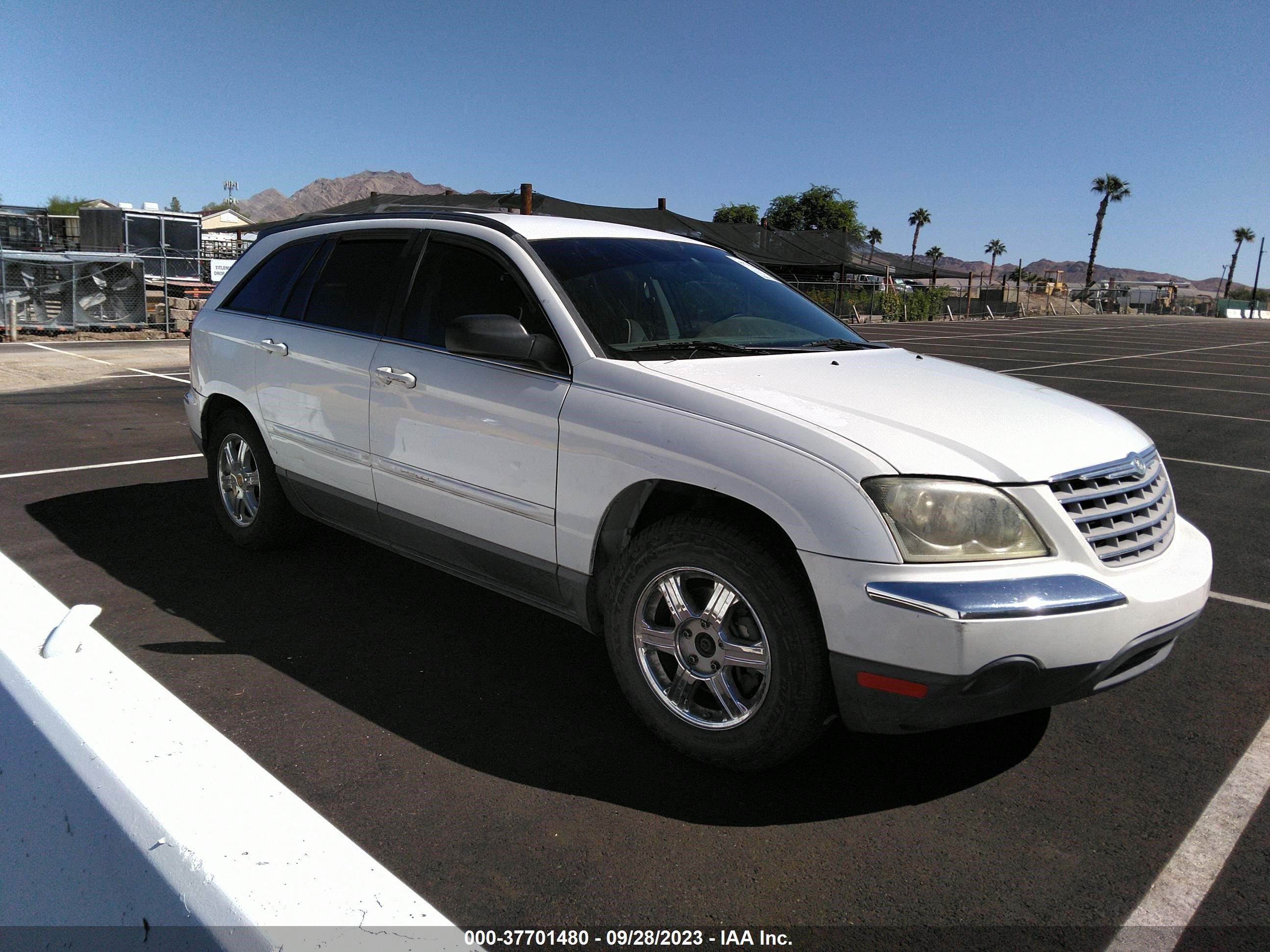 chrysler pacifica 2004 2c8gm68404r365107