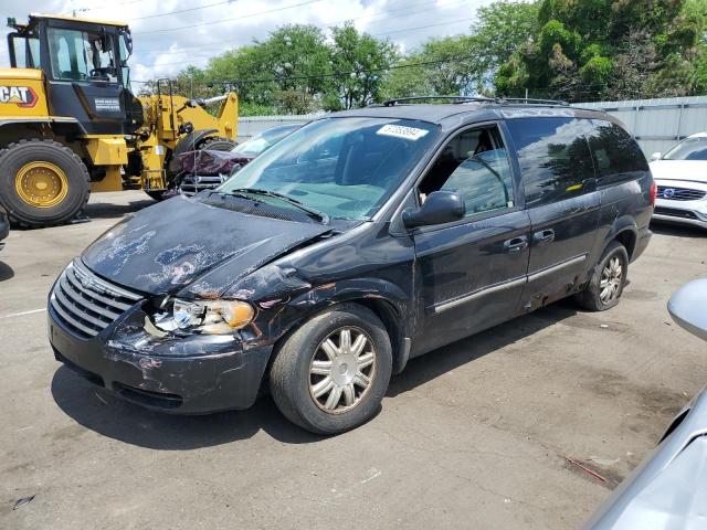 chrysler town & cou 2005 2c8gp54l35r575362